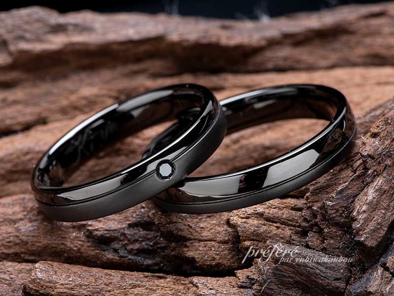 オリジナル結婚指輪】シンプルなデザインのブラックリング｜結婚指輪 ...
